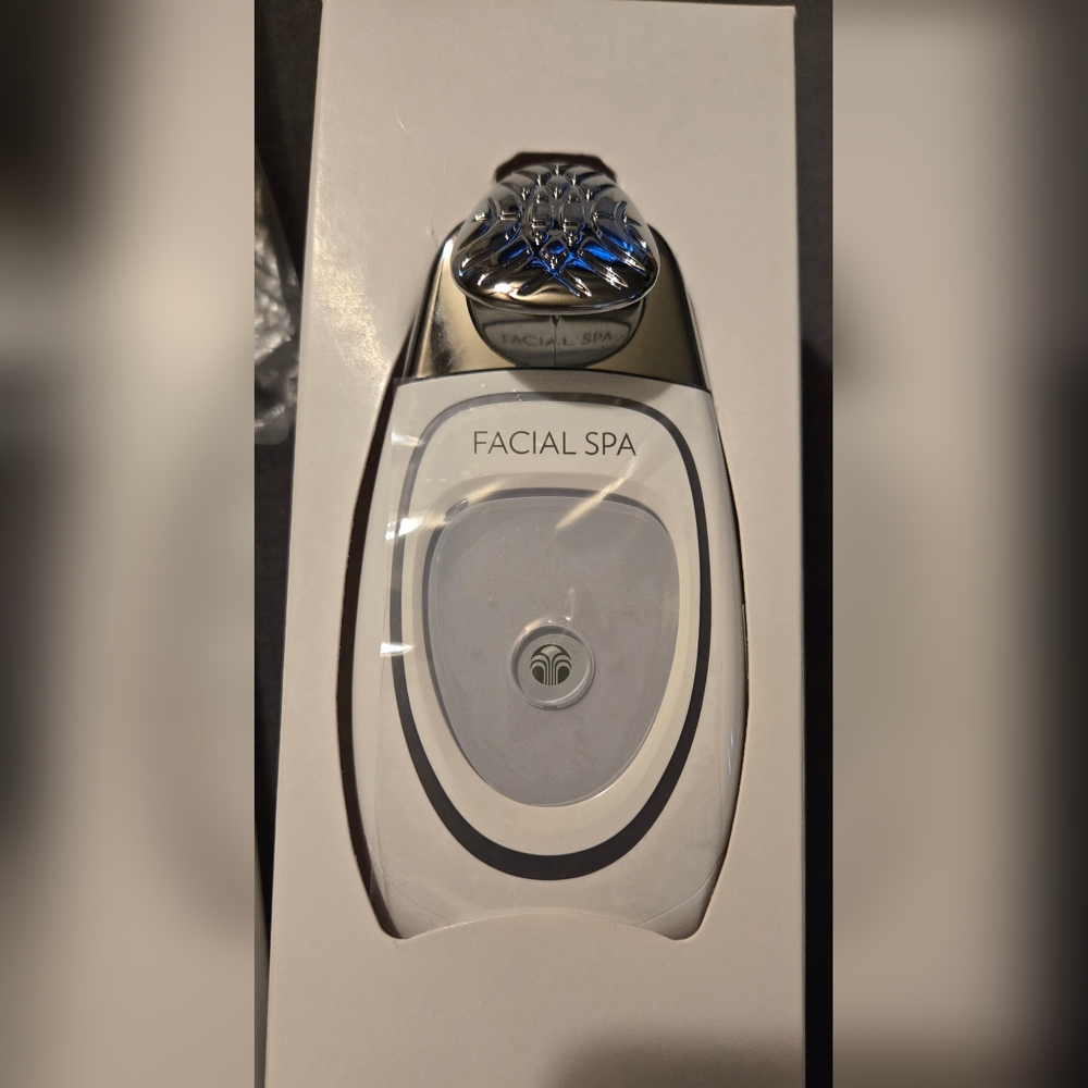 Facial Spa Electronic Beauty Device - Premium Silver Facial Cleansing System